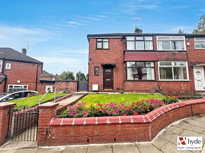 3 Bedroom Semi-Detached House For Sale In Norton Grange, Prestwich, Manchester., M25