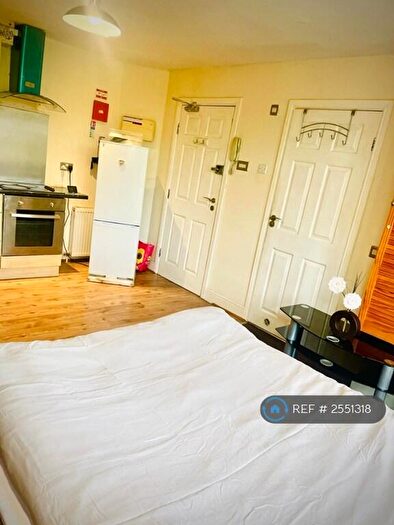 1 Bedroom Flat To Rent In Brantwood Road, Luton, LU1