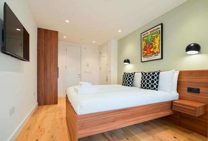 Studio To Rent In Uxbridge Road, London W12