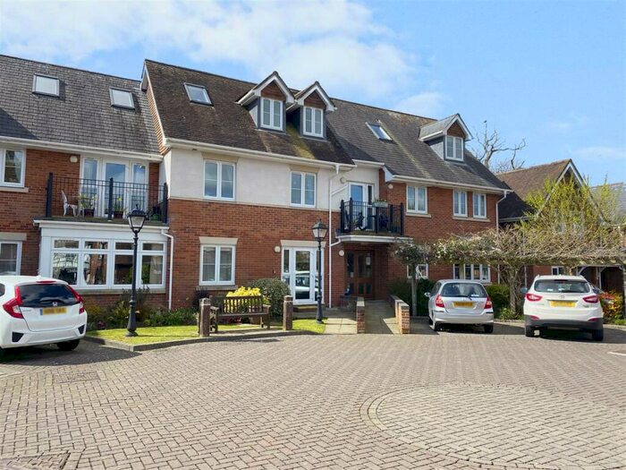 1 Bedroom Property To Rent In Brookley Road, Brockenhurst, SO42