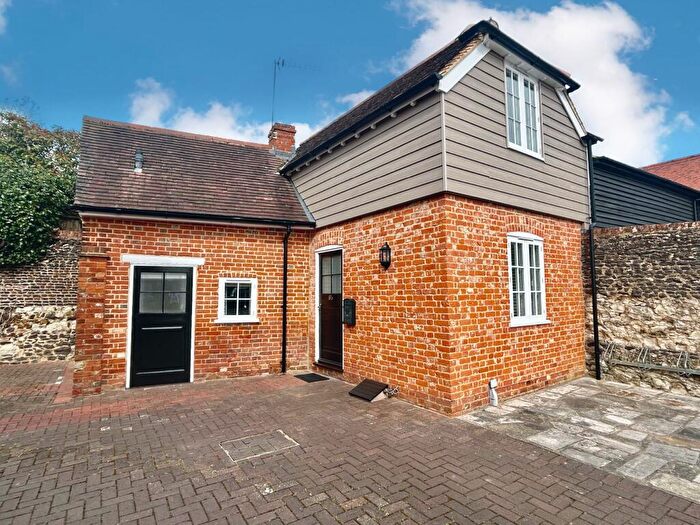 1 Bedroom Cottage To Rent In West Street, Farnham, GU9