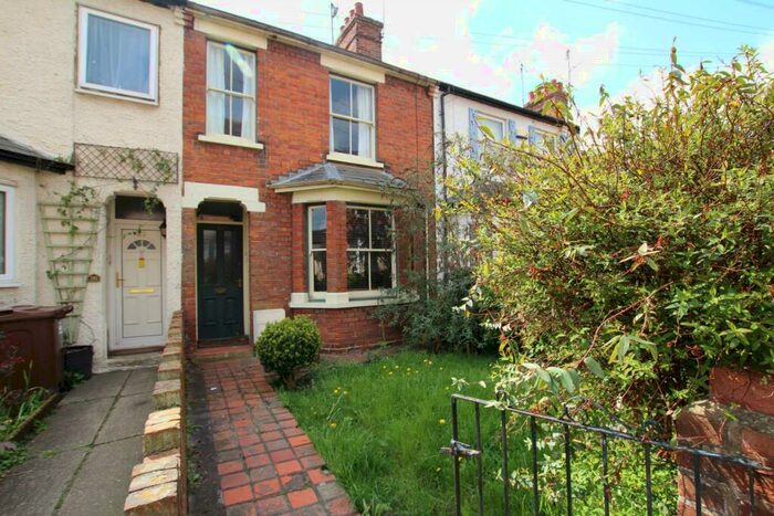 3 Bedroom Terraced House To Rent In Highbridge Walk, Aylesbury *Pets Considered*, HP21