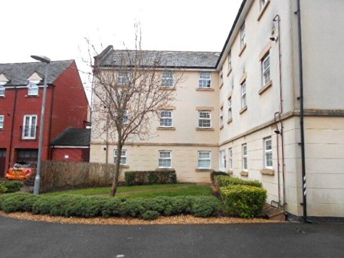 2 Bedroom Flat To Rent In Deneb Drive, Swindon, SN25