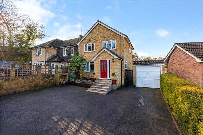3 Bedroom Semi Detached House For Sale In Kiln Lane, Lower Bourne, Farnham, Surrey, GU10