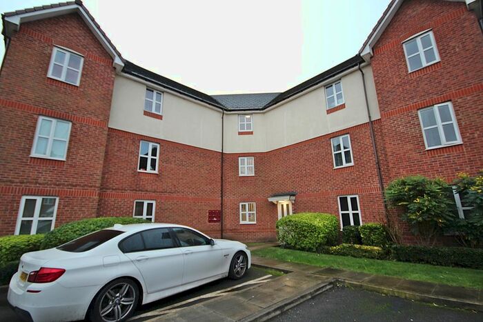 2 Bedroom Flat To Rent In Larne Court, Widnes, WA8