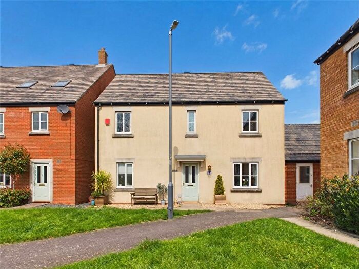 4 Bedroom Detached House For Sale In School Court, Stoke Gifford, Bristol, South Gloucestershire, BS34