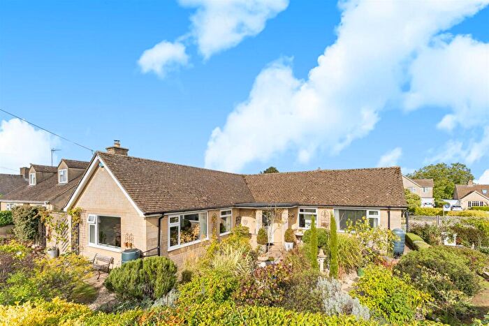 3 Bedroom Bungalow For Sale In Greenfield Road, Stonesfield, Witney, OX29