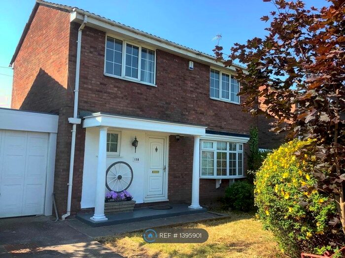 3 Bedroom Detached House To Rent In Long Lane, Liverpool, L15