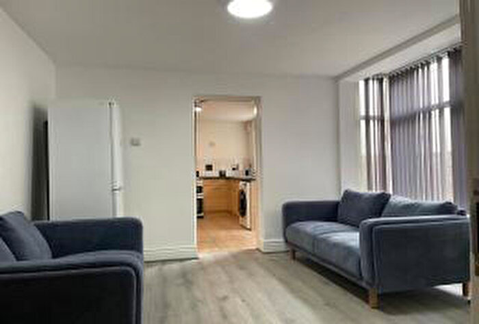 1 Bedroom Terraced House To Rent In Stanley Place, Preston, Lancashire, PR1