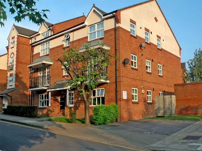 2 Bedroom Apartment To Rent In Midland Terrace, Victoria Road, North Acton, London, NW10