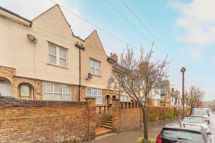 2 Bedroom Property To Rent In Northborough Road, Norbury, London, SW16