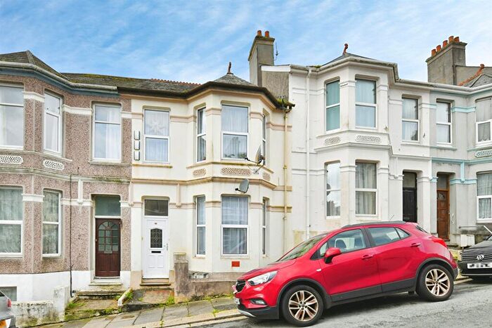3 Bedroom Terraced House For Sale In Craven Avenue, Plymouth, PL4