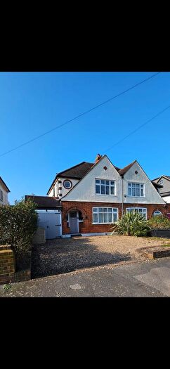 3 Bedroom Semi Detached House For Sale In Somerset Avenue, Chessington, KT9