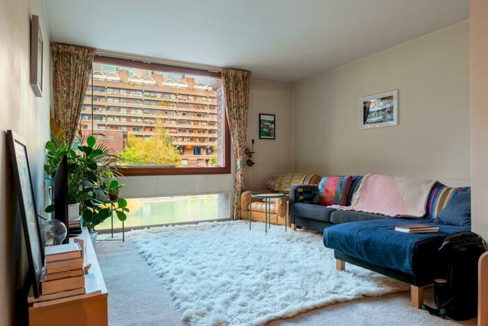 1 Bedroom Flat To Rent In Andrewes House, Barbican, London, EC2Y