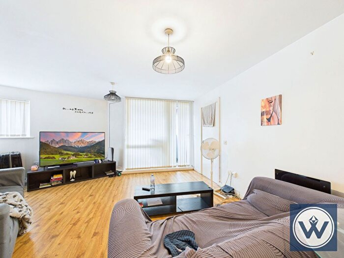 2 Bedroom Flat For Sale In Life Building, Boston Street, M15