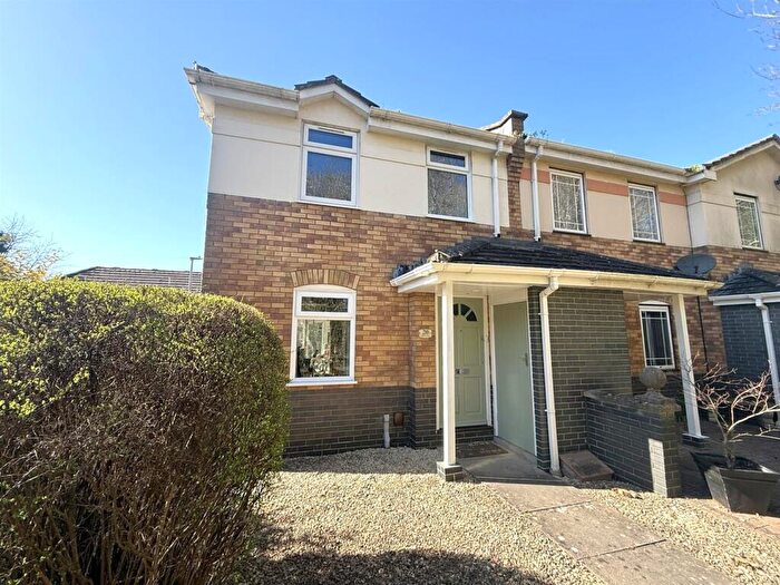 2 Bedroom End Of Terrace House For Sale In Beverley Way, Chippenham, SN14