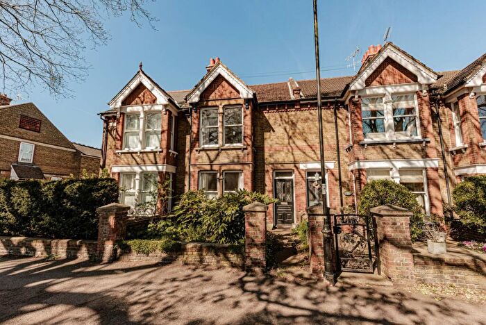 3 Bedroom Terraced House For Sale In The Mall, Faversham, ME13