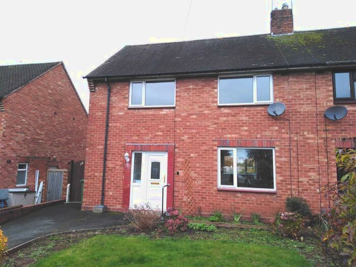 3 Bedroom Semi-Detached House To Rent In Wilton Avenue, Kidderminster, Worcestershire, DY11