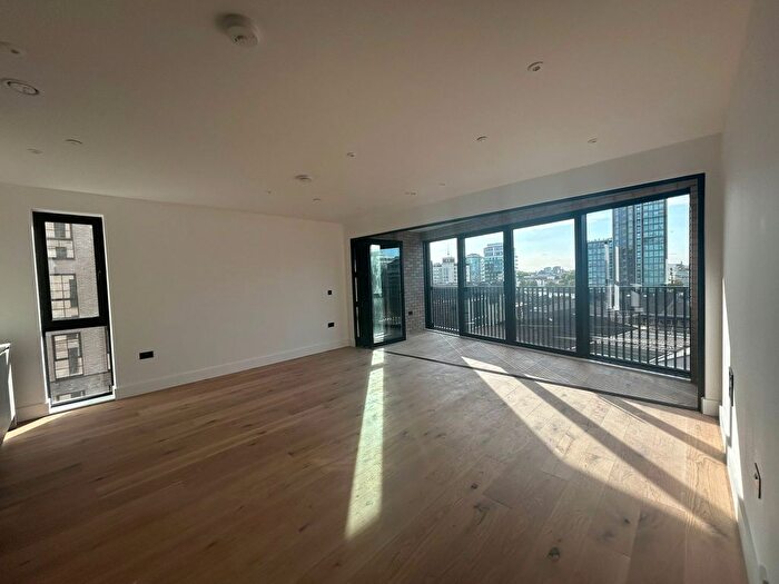 1 Bedroom Flat To Rent In Graphite Square, Vauxhall, SE11