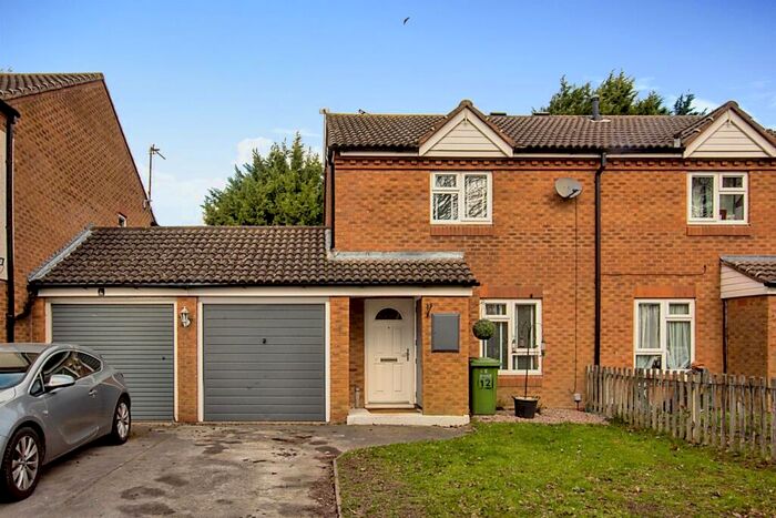 2 Bedroom Semi Detached House To Rent In Stonebridge Crescent, Kingshurst, B37