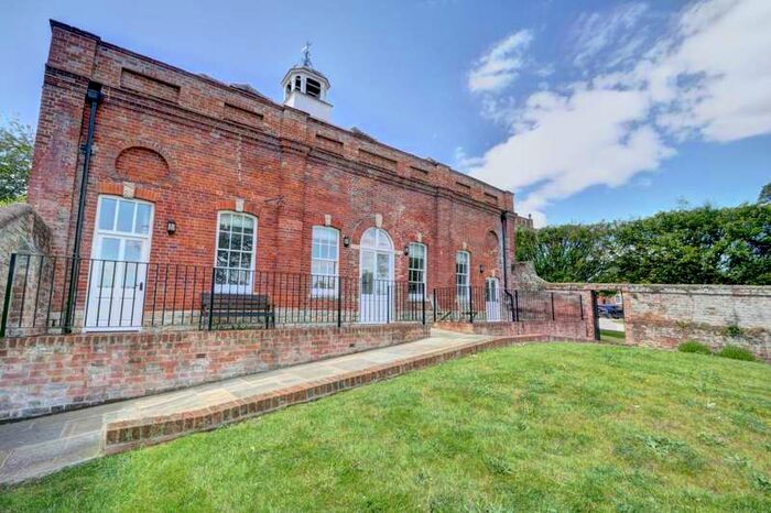 2 Bedroom Flat To Rent In Dorton Road, Chilton, HP18