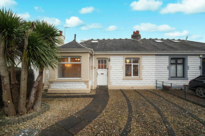 3 Bedroom Semi-Detached Bungalow For Sale In Corstorphine Park Gardens, Edinburgh, EH12