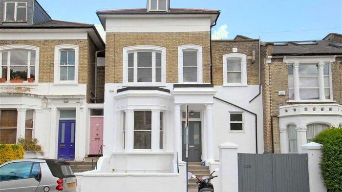 1 Bedroom Flat To Rent In Percy Road, London W12