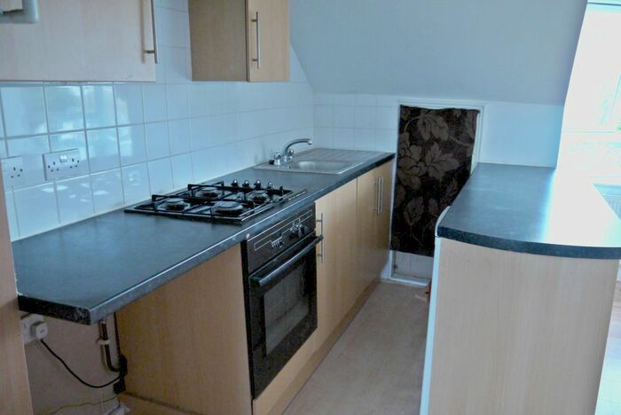 1 Bedroom Flat To Rent In Winchester Road, London, N9