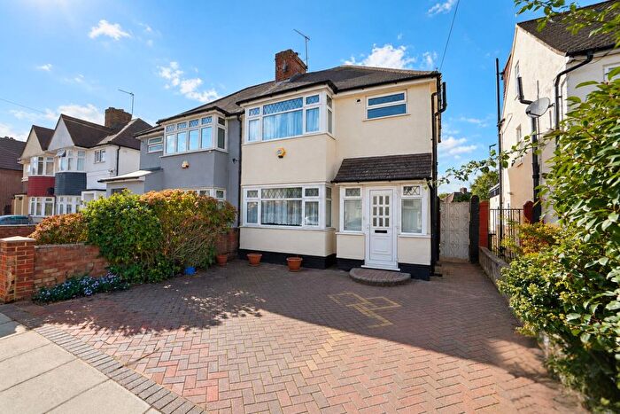 3 Bedroom Semi Detached House To Rent In Whitton Waye, Whitton, TW3