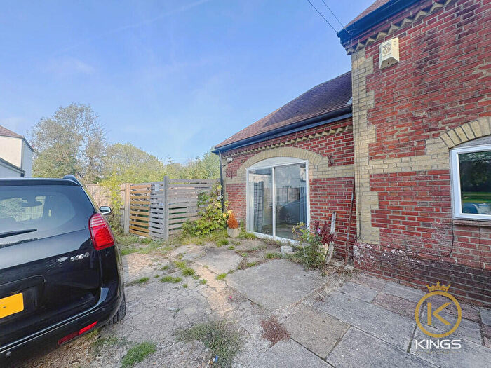 2 Bedroom Barn Conversion To Rent In Kiln Road, Fareham, PO17