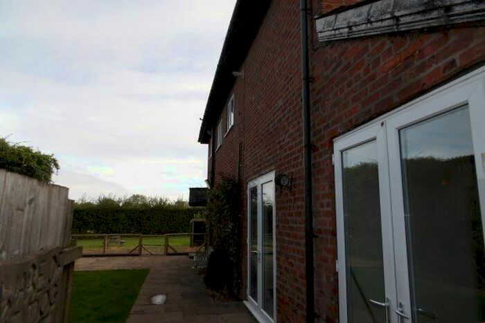 3 Bedroom Barn Conversion To Rent In Timperley, Altrincham WA15