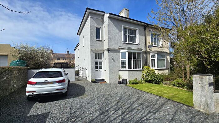 3 Bedroom Semi Detached House For Sale In Cleveland Avenue, Holyhead, Isle Of Anglesey, LL65