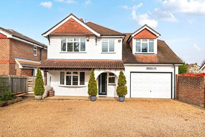 5 Bedroom Detached House For Sale In Dale Close, Leatherhead Road, Great Bookham, Leatherhead, KT23