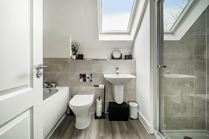 5 Bedroom Detached House For Sale In Vantage Copse, Bursledon, SO31