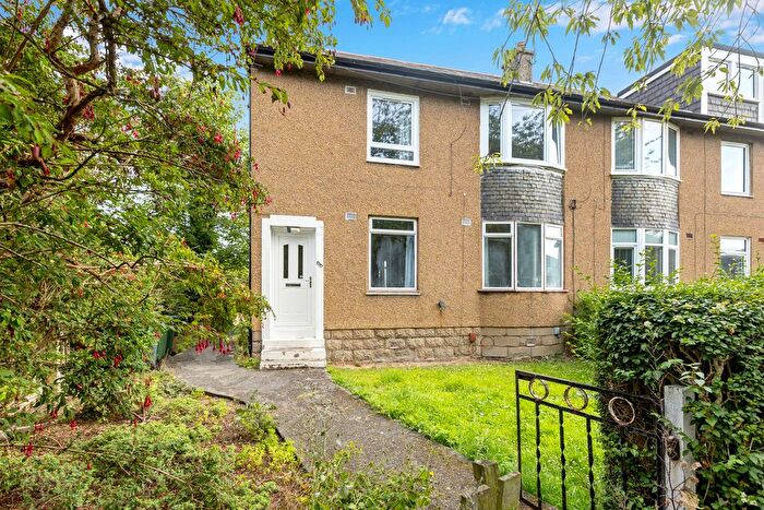 2 Bedroom Flat For Sale In Crewe Terrace, Edinburgh, EH5