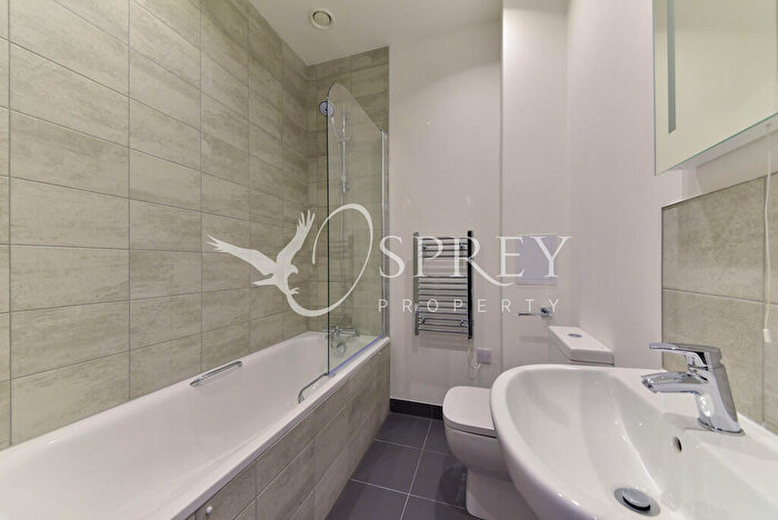 2 Bedroom Apartment To Rent In Bayard Apartments, Broadway, PE1