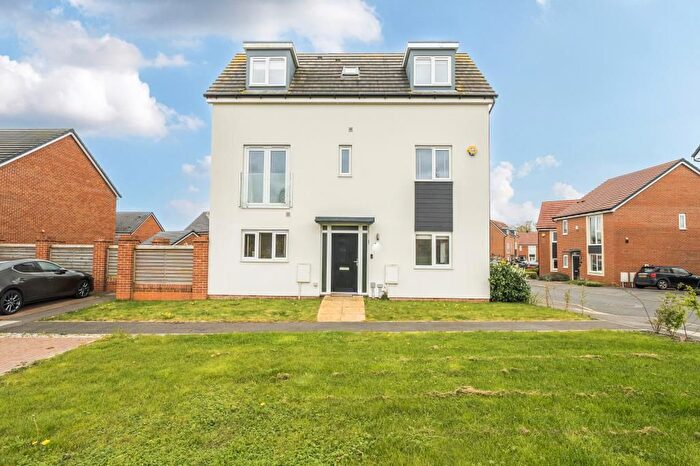 5 Bedroom Detached House For Sale In Goodenough Drive, Wantage, OX12