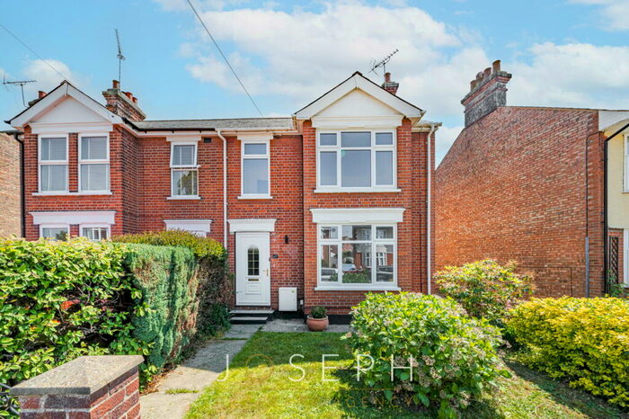 3 Bedroom Semi-Detached House To Rent In Norman Crescent, Ipswich, IP3