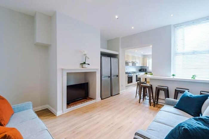 6 Bedroom House To Rent In Fairfield Road, Newcastle Upon Tyne, NE2