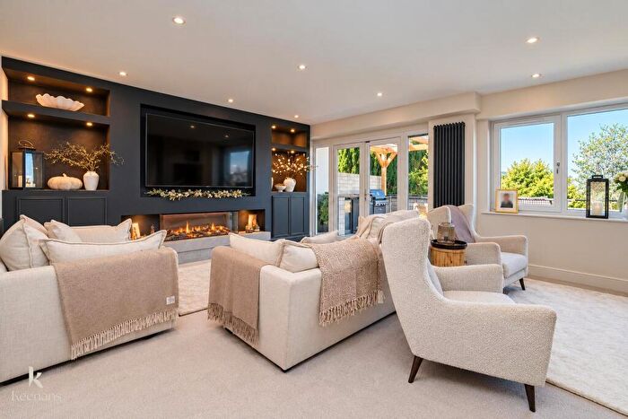 4 Bedroom Semi Detached House For Sale In Hollowhead Avenue, Wilpshire, BB1