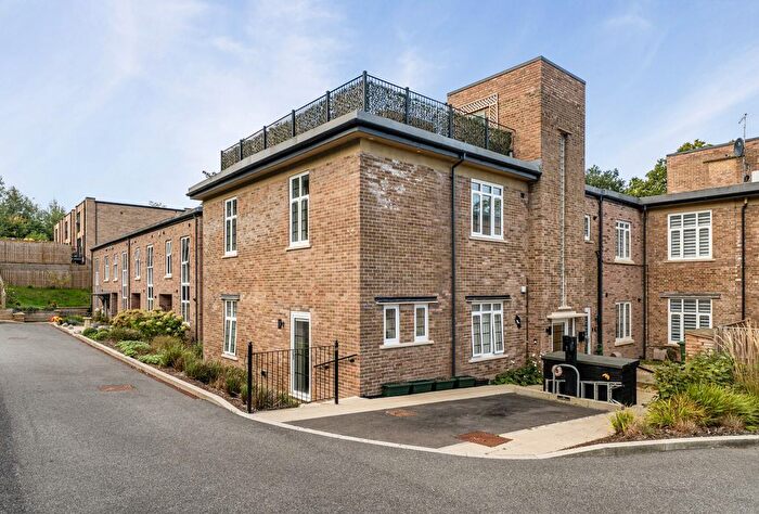 3 Bedroom End Of Terrace House For Sale In John Martin Gardens, Standish, Stonehouse, Gloucestershire, GL10
