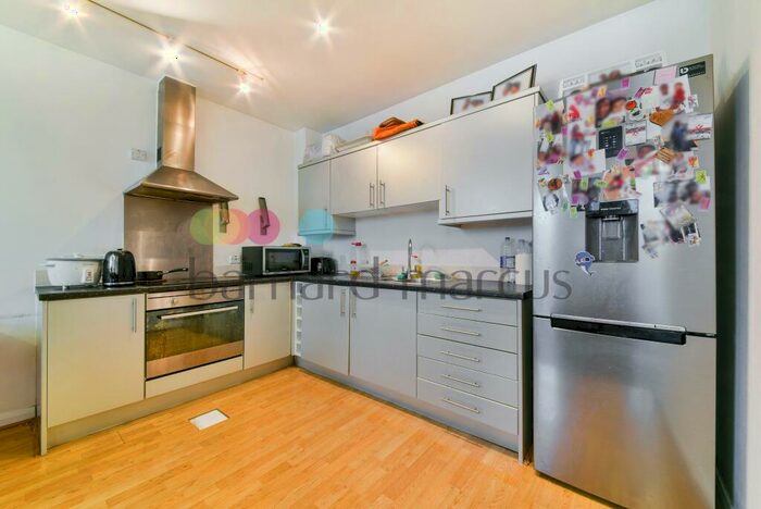 2 Bedroom Apartment To Rent In Carolina Road, Thornton Heath, CR7