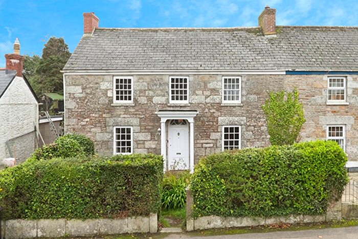4 Bedroom Semi-detached House For Sale In Vicarage Row, Helston, Cornwall, TR13