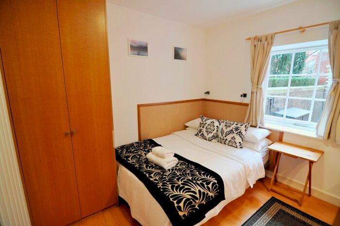 Studio To Rent In Fulham Palace Road, Hammersmith, London, W6