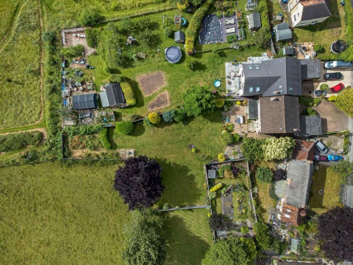 4 Bedroom Detached House For Sale In Holton, Oxford, OX33