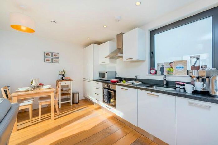 1 Bedroom Flat To Rent In Harrow Road, Kensal Green, London, NW10