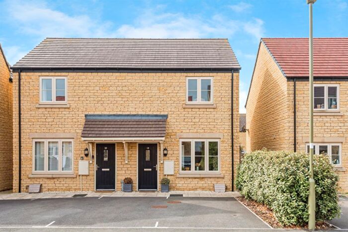 2 Bedroom Semi-Detached House For Sale In Mary Ellis Way, Witney, OX29