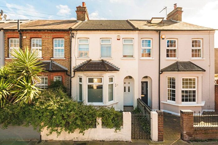 2 Bedroom Terraced House For Sale In Cambridge Road, Hanwell, W7