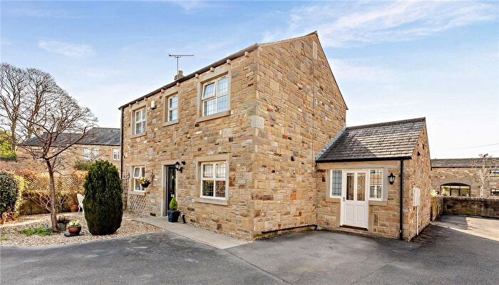 4 Bedroom Detached House For Sale In Sedgegarth, Thorner, Leeds, West Yorkshire, LS14