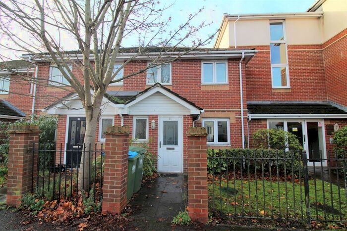 3 Bedroom Terraced House To Rent In Hatley Road, Southampton, SO18